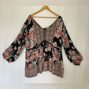 Sky and Sand Women’s 1X Boho Floral Peasant Blouse Black/Pink